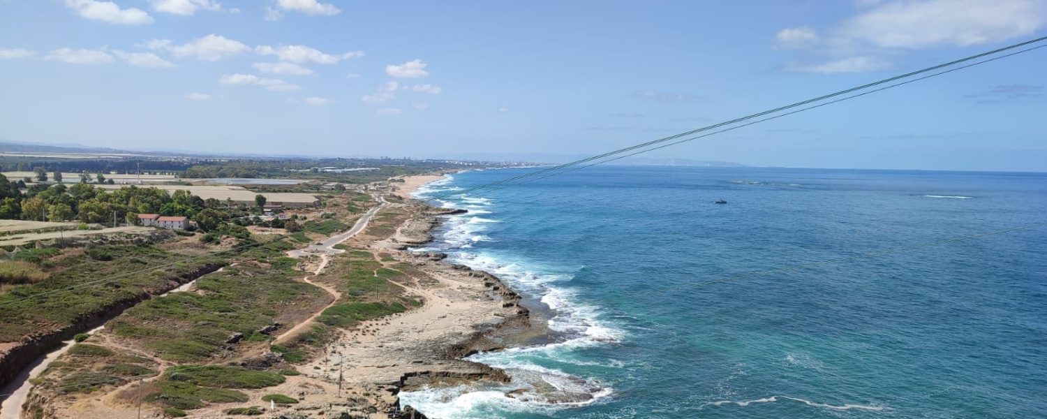 עותק-של-עותק-של-עותק-של-חוף-בצת-רותם-1.jpeg